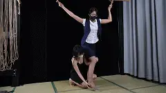 象人定拍-猫猫&amp;嗷嗷-空姐制服，咖色丝袜猫猫，大字站立捆绑，被嗷嗷各种咸猪手摸摸。 嗷嗷看到美人被绑在屋子里，迫不及待的就摸了上去！<br><br>——————————————————————————————————————————————<br>因为百度云经常和谐，微云的会员太贵，所以尝试双层解压，<br>解压密码：xiangren123 第一次解压文件后缀改为zip，<br>原密码再次解压以后，把后缀改成mp4 即可观看<br>切勿在百度云中直接观看，容易被和谐!!!!!<br>线上定拍线下约拍。<br>QQ：192370054（注明来意