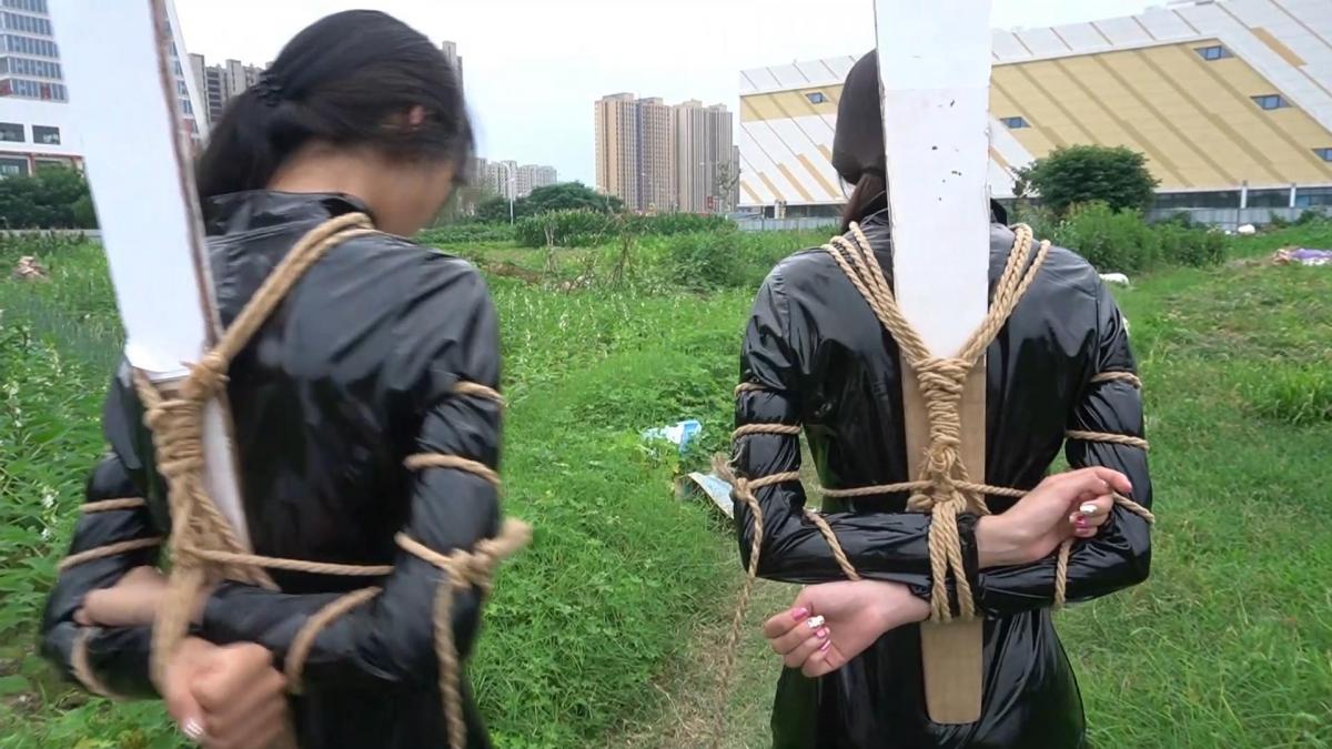 女特工历险 第三集（大结局） 女特工历险 第三集<br><br>一绳有你工作室定拍<br>最终特工B还是暴漏了，二人仍然逃不过被处死的命运，<br>在执行死刑后，特工B凭借自身的装备活了下来，<br>不过事情好像并没有那么简单<br><br>本集为最终集，多谢大家一直以来的支持<br>片长：00:26:59