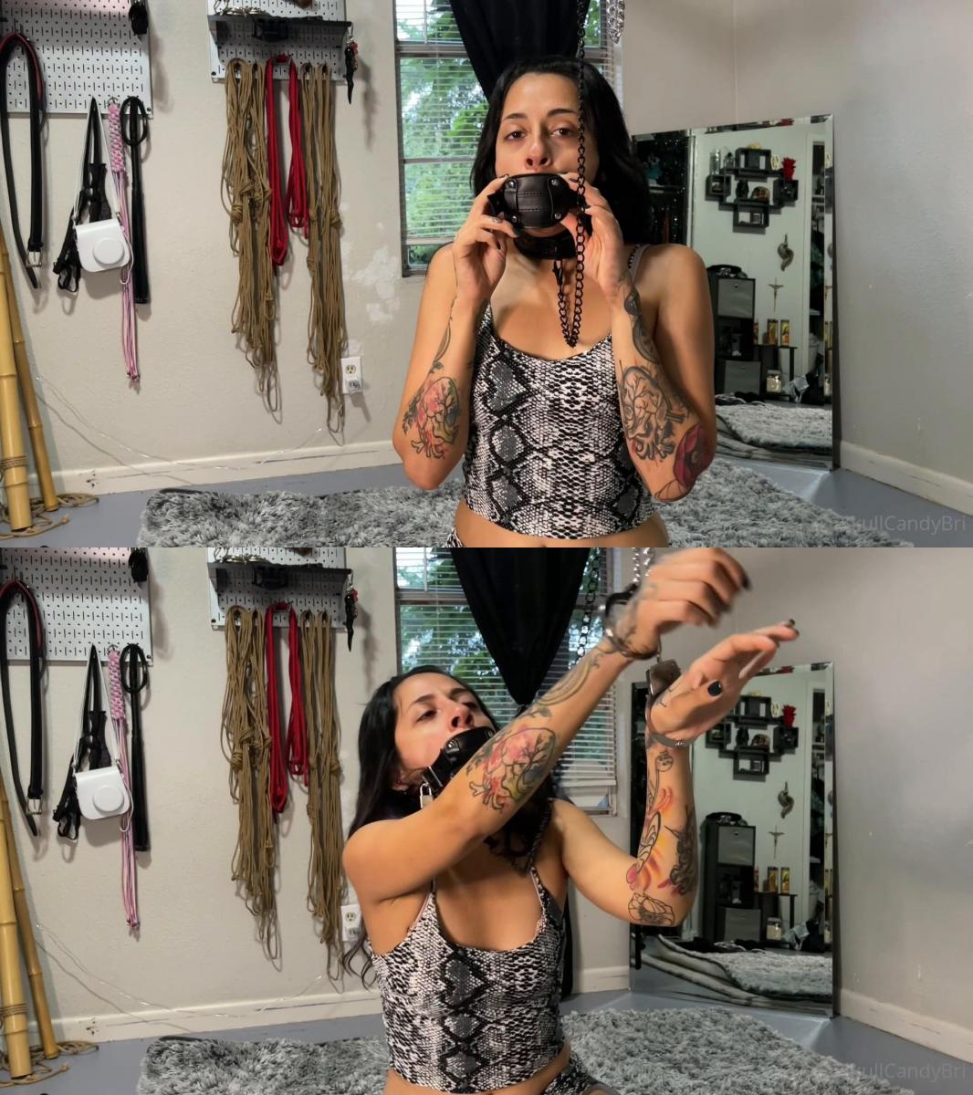 Gag on the Gag Self-bondage anyone? I strap in (and lock) a penis gag in my mouth. Holding onto the keys, I cuff my hands above my head to give myself the sensation of the penis gag in the back of my throat. Watch as the drool spills out of my mouth as I gag and do everything I can to keep from puk!ng. But then… I drop the keys…