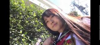 被水浸湿的水手服 日本 浴缸里玩水的妹子 后来被绳子所捆绑