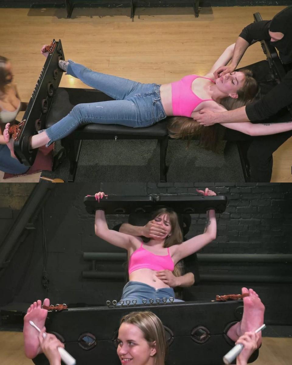 Brittany - First tickling of hypersensitive young cutie - Upper body and feet  她今年 23 岁，身高 173 厘米，鞋码为 40（10 US）。<br>这次她参加了一个超级有趣的挠痒痒片段！ 据这位小可爱说，她全身都怕痒，不管是上身还是脚上。 因此，她的朋友安娜贝尔（顺便说一句，她邀请布列塔尼参加拍摄）和我决定对此进行测试。<br><br>首先，布列塔尼被束缚在躺着的位置，而安娜贝尔则玩弄她朋友的脚，挠它们、舔它们，甚至咬它们，而我则专注于她的上半身。<br><br>从第一次接触开始，布列塔尼就变得很明显是一群怕痒的神经。 只要你碰触她，她就会立刻做出反应。 她全神贯注且紧张，因为她知道挠痒痒对她来说有多困难。<br><br>本来我想先轻轻挠痒痒，但安娜贝尔立即扑到了布列塔尼的脚上。 安娜贝尔的愤怒从何而来？ 事实证明，她喜欢折磨女孩，在这个过程中，她真的对布列塔尼的尖叫和呻吟感到很高兴。<br><br>在我们会议的第二部分，布列塔尼处于坐姿，脚趾仍然被绑在股票上。<br>首先，我的同事安娜贝尔和我舔布列塔尼的脚底和脚趾，然后我们开始通过她强烈的尖叫和呻吟来挠痒痒。 过了一会儿，我把布列塔尼的脚留给安娜贝尔，开始挠她的腋窝。 腋下竟然是布列塔尼身上最敏感怕痒的地方！<br>我以为她会用股票打破板凳，但它坚持了下来。 我们在整个治疗过程中一直在挠痒痒，有时，我不得不用手捂住她的嘴，这样我们就不会聋了。<br><br>总的来说，布列塔尼是挠痒痒世界中真正的宝石，我有一种不可抗拒的欲望，一次又一次地挠她痒痒……享受吧！She's 23 yo, 173 cm tall and her shoe size is 40 (10 US).<br>This time she's taking part in a super entertaining tickling clip! According to this young cutie, she's ticklish all over, whether it's on her upper body or her feet. So, her friend Annabelle (who, by the way, invited Brittany to the shoot) and I decided to put that to the test.<br><br>First, Brittany is restrained in stocks in a lying down position, and Annabelle has fun with her friend's feet, tickling them, licking them, and even biting them, while I focus on her upper body.<br><br>From the first touch, it became clear that Brittany is literally a bundle of ticklish nerves. As soon as you touch her, she reacts immediately. She's completely concentrated and tense because she knows how difficult tickling is for her.<br><br>Initially, I wanted to start with a light tickle, but Annabelle immediately pounced on Brittany's feet. Where did Annabelle's anger come from? It turns out she loves tormenting girls, and during the process, she really gets off on Brittany's screams and moans.<br><br>In the second part of our session, Brittany is in a seated position, still locked in stocks with her toes tied.<br>First, my colleague, Annabelle, and I lick Brittany's soles and toes, and then we start tickling them through her intense screams and moans. After a while, I leave Brittany's feet to Annabelle and start tickling her armpits. Her armpits turned out to be the most sensitive ticklish area on Brittany's body!<br>I thought she would break the bench with the stocks, but it held up. We tickled our way through the session, and sometimes, I had to cover her mouth with my hand so we wouldn't go deaf.<br><br>Overall, Brittany is a real gem in the tickling world, and I have an irresistible desire to tickle her again and again... Enjoy!
