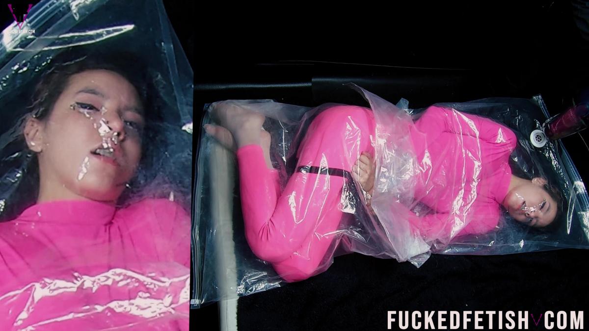 Breath control Doll mesmerize vacuum zentai bondage Fun moments with this slim model<br>She is very accommodating and how she knows that the game<br>from the bag to the vacuum is still something difficult for her<br>She comes up with the idea of asking to enter a state of domination.<br>total... So the game is that she will obey and resist the maximum<br>according to our wish..<br>We will include some humiliation... well when I no longer have oxygen<br>and she needs to open the bag, first we ask her to move her body forcefully<br>and then we will ask him to make wheelie sounds<br>or little pigs... she makes them while she can't take it anymore...<br>it will be very fun.<br><br>It is also very sexy to see her in a pink zentai dress that covers everything.<br>the body...