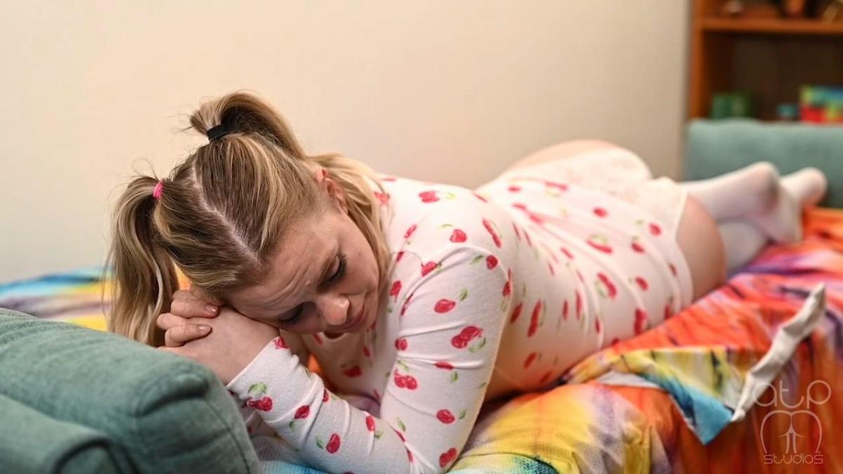 Spanking Teen Stevie - Bedtime Belt Whipping - 1080p Stevie is sent to her room to get dressed for bed. butterflies fill her stomach, knowing her Stepdaddy is not finished dealing with her behavior. Dressing and her pajama top, white lace bikini panties and tube socks, She waits nervously. As soon as he enters the room, she begins to plead, promising to be a good girl. Just got slides through the loops, Stevie is ordered to push her bottom up for Discipline. His belt cracks down on her already sore bottom. Continuing to scold her behavior, determined to set her straight. The licks fall hard and nonstop, Stevie kicks her legs and grips the bedspread. STEVIE ROSE, BUBBLE BUTT, BLONDE, DOMESTIC DISCIPLINE, BELT WHIPPING, PANTY FETISH