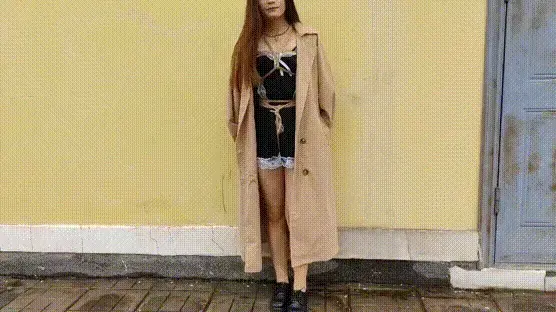 洛洛户外捆绑听琴 下雨天把洛儿绑上，去室外兜兜风，戴上口球，弹琴给她听。视频解压密码：666888 。<br>一绳所爱绳艺体验店面向全国爱好者开放，本店提供绳艺捆绑模特服务、体验女绳师捆绑服务、体验长时间囚禁服务、绳艺教学培训、绳艺交流会、场地出租、专业麻绳销售，原创视频套图销售、作品私人定制、模特原味丝袜出售等，另外本店招募同好合作伙伴。微信：351552501初心