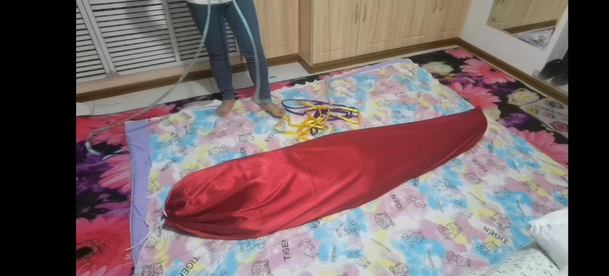 憋闷 棉被。。。。。小奴。。。。。。挣扎。。。。。无助。。。。。欢迎定拍qq277447616