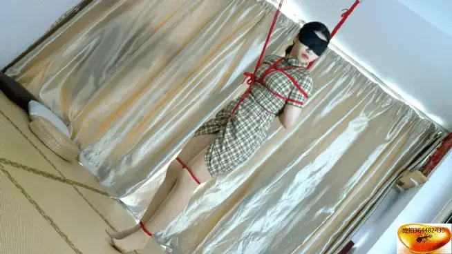 莹奴踮脚吊，勒阴放置……对待莹奴已经越来越有感觉了，后高手紧缚+股绳勒阴吊+后手吊+踮脚+棒棒……莹奴的呻吟更加诱人了。定拍QQ364482430、双压缩无密。 莹奴踮脚吊，勒阴放置……对待莹奴已经越来越有感觉了，后高手紧缚 股绳勒阴吊 后手吊 踮脚 棒棒……莹奴的呻吟更加诱人了。定拍QQ364482430、双压缩无密。