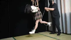 象人定拍-小0-jk白丝，竹竿悬挂，换上电磁脉冲袜，电疗效果尊的好！ 喜欢看到人悬空时候的状态 电击蹬脚的感觉！<br><br>——————————————————————————————————————————————<br>因为百度云经常和谐，所以尝试双层解压，<br>解压密码：xiangren123 第一次解压文件后缀改为zip，<br>原密码再次解压以后，把后缀改成mp4 即可观看<br>切勿在百度云中直接观看，容易被和谐!!!!!<br>线上定拍线下约拍。<br>QQ：192370054（注明来意）