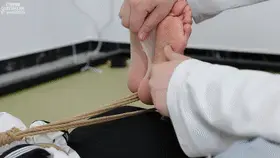 【心悦艺束】（4钻福利）白发萝莉的驷马TK手撕丝袜 这个是早苗这次回来拍摄，随便拍的一个，早苗小萝莉是真的太自我了，我感觉无法交流。拍摄也无法有很好的效果。不过还挺可爱的，4钻发个福利吧。<br>1.关于解压：百度云文件因为太容易和谐了。所以尝试使用双重压缩，第一个后缀名7z的解压文件解压出来之后，是一个后缀名.7的文件，改成.7z 即可正常解压。解压出来的视频，后缀名改为.mp4即可。如果有不明白可以加Q给你解答一下。<br>2.定拍，约拍，模特应聘，请加Q2386945992。微：yuzu22023。海外用户请用Telegram：xybondage。或者联系邮箱：xybondage@qq.com<br>3.视频中的衣物，丝袜，道具有需要的也可联系我。<br>解压密码是：xyys
