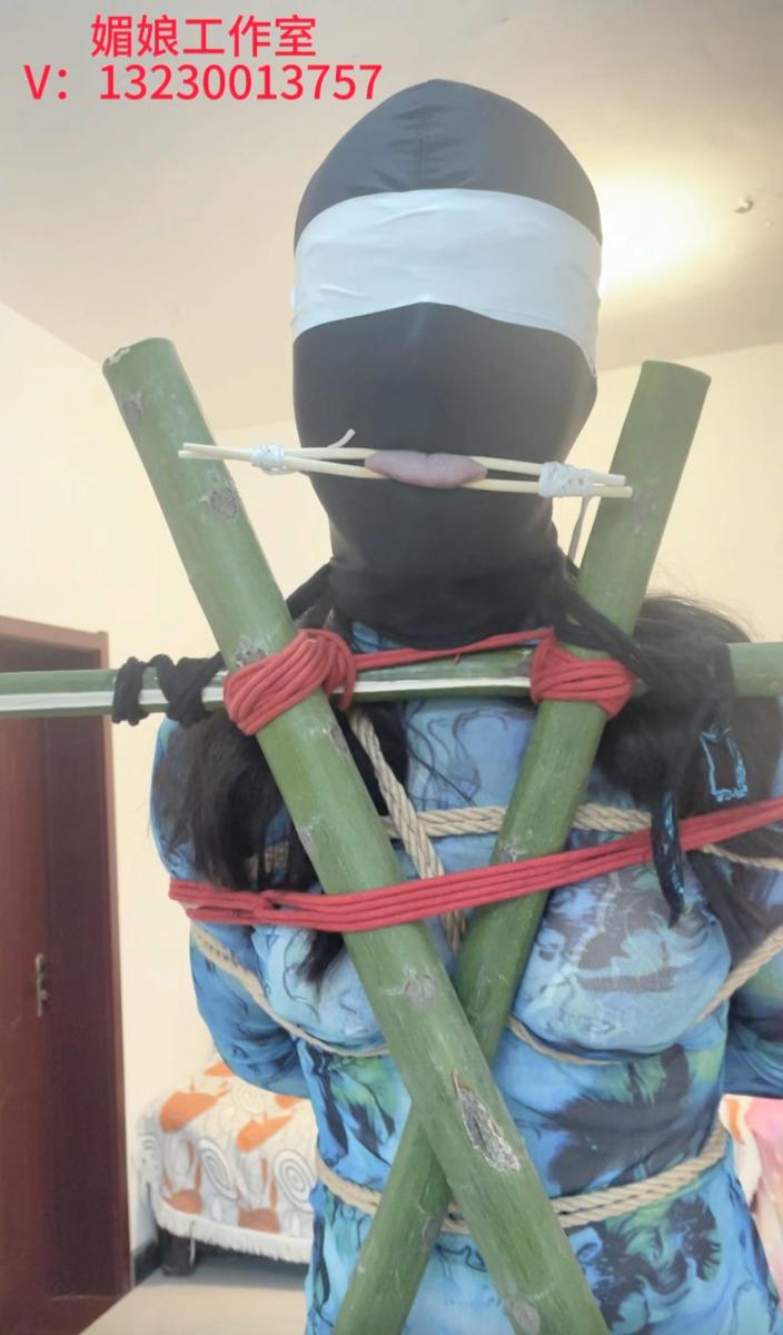 少妇落难记—2 媚娘工作室<br>   经过几天调教，这次给大家简单展示一下结果<br>调教奴如何运营自己的身资摆出一些非常吸引人的<br>动作出来，如何展示出一个女奴该有的技术<br>  但是结果还是不满意，所以接着惩罚。。。。<br>业务咨询：V  13230013757