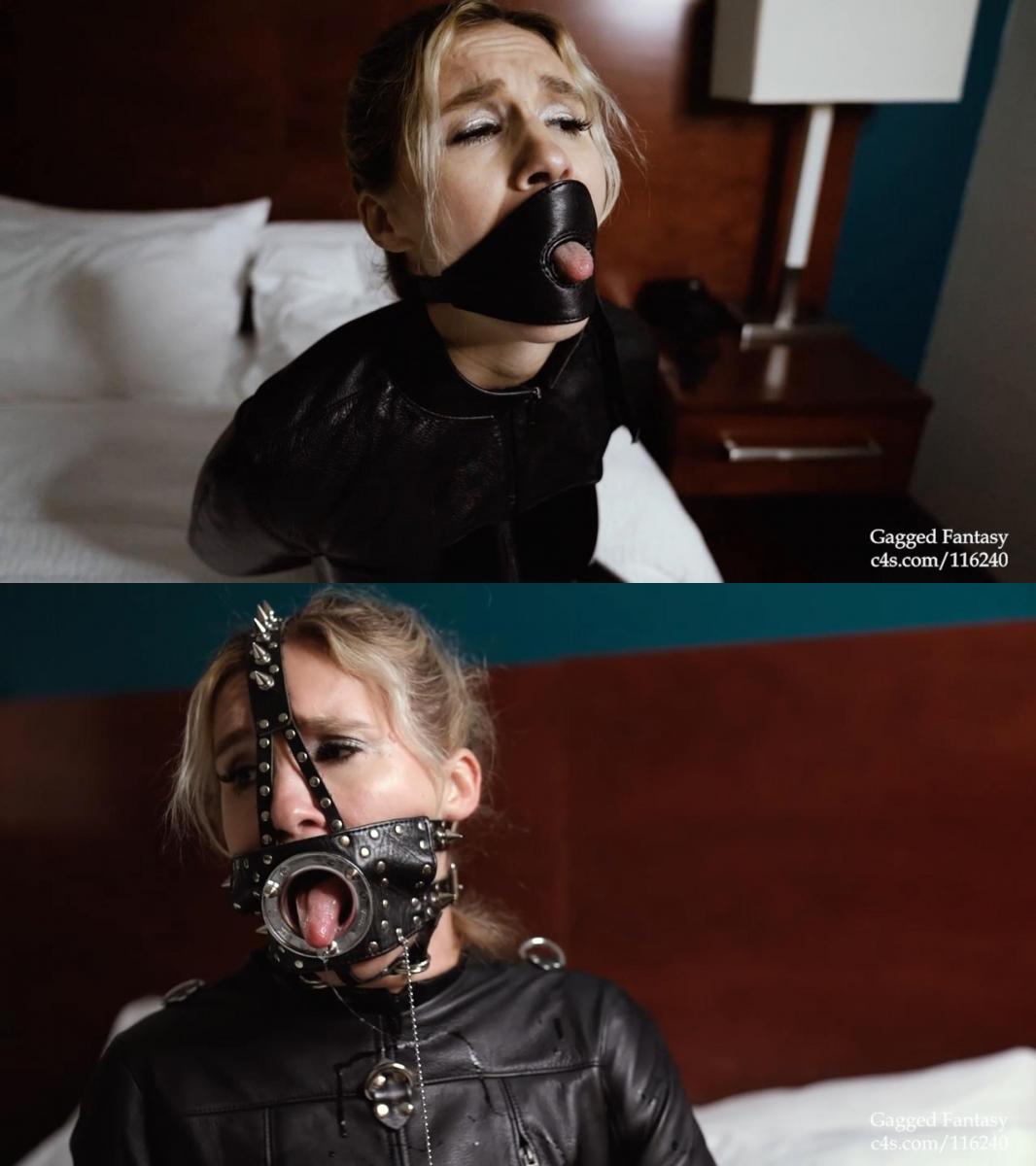 Blair Blouson Catsuit Leather Bondage 在这段视频中，布莱尔穿着 PVC 紧身衣和高跟鞋，配有齐肩臂带和全头安全带。 她蠕动着，想尽一切办法想出去，但无济于事。 接下来，将头带堵头换成带有盒式臂带的皮革堵头。 尽管她尝试逃跑但徒劳无功，但她仍不断蠕动。 在下一个场景中，她穿着一件皮革紧身衣，并使用张开嘴的头带堵嘴。 她蠕动着，挣扎着，想尽一切办法挣脱出来，但一切都是徒劳。 最后，他堵住了她的嘴，场景消失在黑暗中。 最后，一如既往地展示了 BTS 的所有搞笑应用和取消的镜头。 她是如何为你们这些口水爱好者流口水的！ 最后，她戴着乳胶口罩向我们的粉丝挥手告别。 绝对是皮革束缚迷必看的作品！<br><br>In this video, Blair is shown wearing a PVC catsuit and high heels with a shoulder-length armbinder and full head harness gag. She squirms and tries her best to get out but no avail. Next, the head harness gag is swapped for a leather gag with a box arm-binder. She keeps squirming despite her futile escape attempts. In the next scene, she is shown wearing a leather straightjacket with the open mouth head harness gag applied. She squirms and wiggles, trying her best to get out but it was all in vain. Finally, he gets her mouth plugged and the scene fades into the dark. In the end, BTS footages are shown for all gag applying and un-doing, as always. What how she drools profusely for you gag & drool lovers! Towards the end, she is wearing a latex face mask waving goodbye to our fans. Definitely a must-watch for you leather bondage fans! 