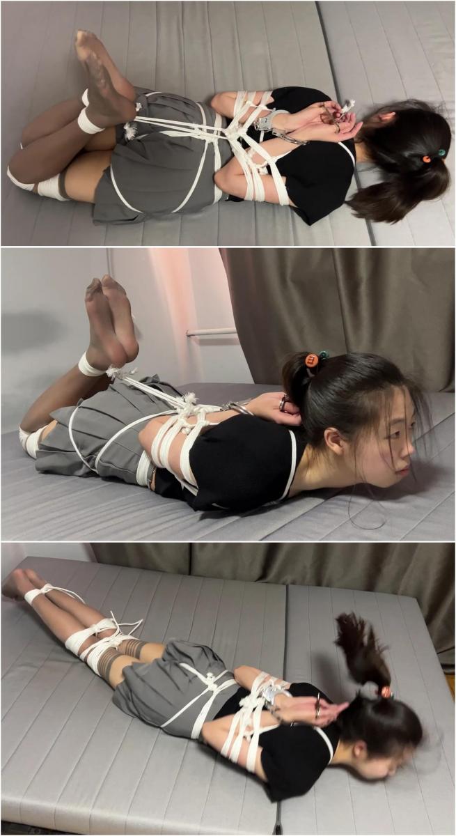 玩奴原创之舞蹈妹子不服挑战捆绑脱困,后手观音驷马蛇缚挣扎!交流约绑教程请加1152327635。 解压密码<span style='color:#b0b0b0;'>[隐藏文字，购买后可见]</span>感谢各位同好的支持！本此带来的是练舞蹈的妹子对捆绑很感兴趣，来特意找博主约绑，觉得绳子并不能绑住她，那就来个超紧后手观音试试，灰丝蛇缚驷马。妹子尽全力挣扎最终还是对博主心服口服，希望各位不服的妹子们来找博主玩！敬请欣赏！<br>另外为了方便各位同好约绑，博主最近推出了一个非常详细的约绑教程。里面有非常详细的从零基础开始教大家如何认识妹子，如何与妹子沟通等等。非常的实用，有兴趣的各位同好加805351328咨询，备用1152327635。<br>有兴趣的同好也可以搜索玩奴原创其他作品，目前博主已经出了五个系列，分别是绝对真实调教系列，真实约拍系列，口水囚徒系列，紧缚实验室系列以及新出的美人小舔犬系列都非常精彩，各种元素满满，希望各位同好多多支持！推特可以关注浅神。<br>下载操作：<br>1、电脑下载<br>2、解压<br>3、将压缩包内文件重命名后缀加.mp4或直接用播放器打开。