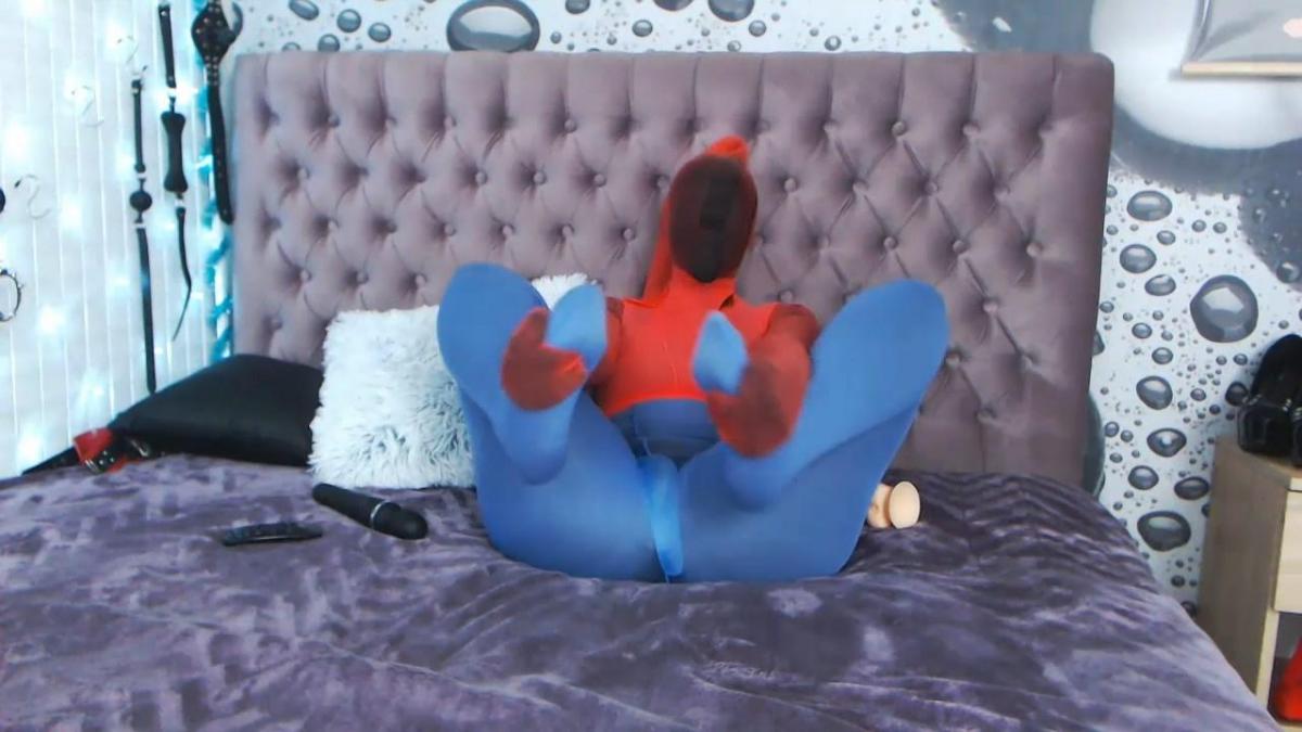 darlyamour 191220 0334 Chaturbate female Darlyamour, also known as L1ly_paw or Lilypaw, loves doing pantyhose encasement ( 丝袜全包 ), she encases her body using a black zentai catsuit, a bodysuit that covers the whole body from head to toe ( 全包紧身衣 / 全身タイツ / ゼンタイ), usually made from spandex or lycra. not only that, she adds more layers of pantyhose encasement<br>Sex: A Woman<br>Interested In: Women, Men, Couples, Trans<br>Age: 27<br>Location: Latvia<br>Language: English