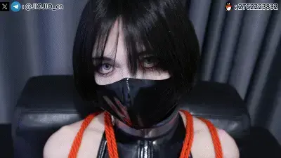 【JIOJIO原创】黑色PU漆皮紧身衣3 红绳M腿日式紧缚放置 后T电击刚塞 支架固定震动强制GC...... 黑色PU漆皮紧身衣3 红绳M腿日式紧缚放置 后T电击刚塞 支架固定震动强制GC......<br>定拍联系QQ:2945664582 招收模特 女/CD（需验证）线下联系：2198838731 坐标北京 X（小蓝鸟）:@JIOJIO_cn