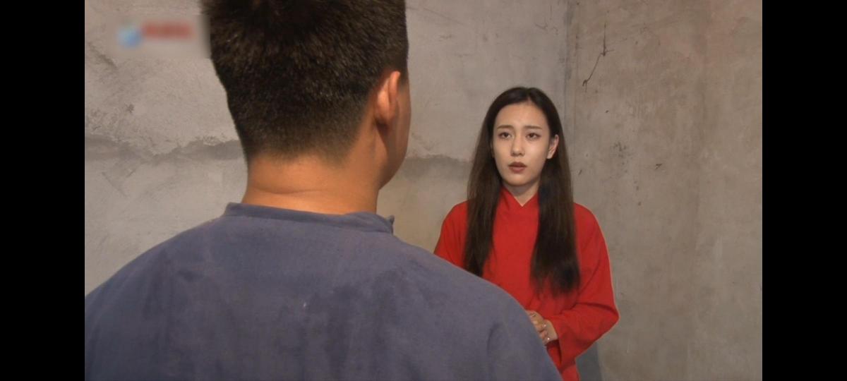怀旧影视李雪第二集 怀旧工作室新视视频，美女雨蝶主演，这个妹子长得真是有灵气，太漂亮了，服装有很多风格，李雪这部视频属于斩首系列的大片，不光演员好，集数有四集，这是第二集!