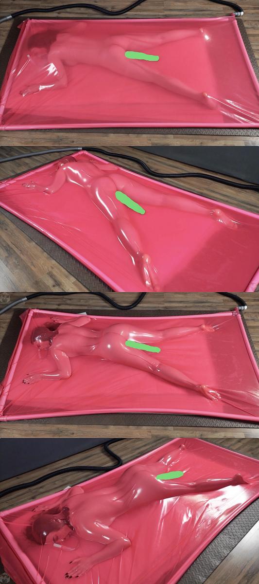 Ass up with orgasms and vibro in latex pink vacuum bed 粉红透明真空床   趴姿   快乐棒强高   细小呼吸管ZX<br>小姐姐爽的那是一塌糊涂，在真空床里各种抽搐挣扎。<br>尤其是那个大翘臀，撅着扭来扭去，别提多烧了！