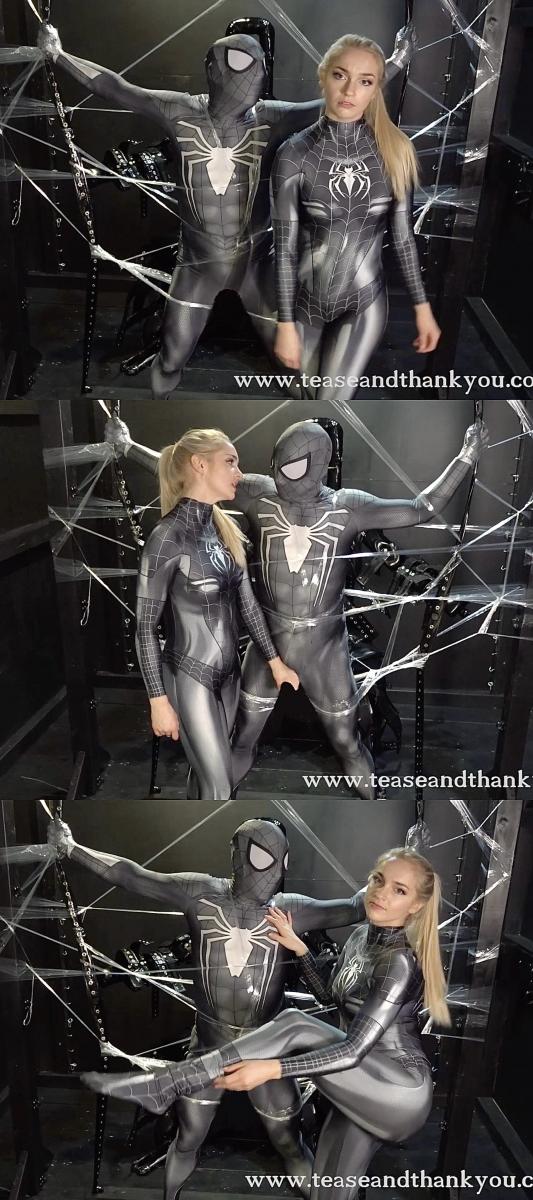Spider-Man or Spider-Bitch-Boy Mandy女王化身蜘蛛精，狠狠踢裆凌虐被蛛丝捆绑起来的蜘蛛侠。<br>不愧是蛇蝎美人，上一秒刚予以你温柔，下一秒又对你反以重虐。<br>望着女王摄魂心魄的双眼，忍受着裆部的阵阵剧痛，蜘蛛侠爽的欲罢不能。<br>Mnady先是用手握住蜘蛛侠的丁丁温柔的套弄几下，等蜘蛛侠刚来感觉便停止套弄，再对着蜘蛛侠的裆部猛的踢去。<br>套弄几下，猛踢几脚......再套弄几下，再猛踢几脚......、<br>如此折磨，蜘蛛男怎么受得了，只能苦苦扭动身体，闷声呻吟。<br>Mandy越玩越上头，直接扯掉紧身衣的足套，漏出里面的油亮丝足，对着蜘蛛男的丁丁狠狠三连踢......<br>“啪......啪......啪......”——Mandy淫声浪笑着。<br>“哦！嘶......”——正中蜘蛛男的蛋蛋，痛的蜘蛛男整个人都弓了起来。<br><br><br>Mandy女王介绍：<br>高冷颜值 微胖极品身材。<br>骚爆炸的表情 勾魂的呻吟浪叫 顶级技术。<br>能被她调教一次，真是此生无憾啊。