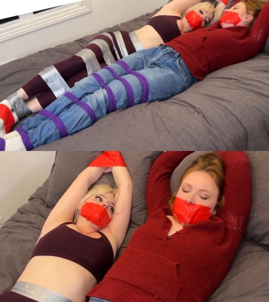 Redhead & Blonde Slaves In Bondage 亚亚姜饼&. Sage Pillar 他们是一对如此性感的情侣，他们彼此相爱，并且彼此[X_X]对他们俩来说都非常愉快，但是有一天 Yaya Gingersnatch 提出了一个新想法，并告诉 Sage Pillar 她的嘴、手腕和腿都被绑住了，他的女朋友接受了。Yaya Gingersnatch   &.  Sage Pillar they are so sexy couple they  in love with each other  and having sex with each other very enjoyable for both of them, but one day Yaya Gingersnatch comes up with a new idea and tells it to  Sage Pillar that she  wants to be fucked with her mouth, wrists and legs tied, and his girlfriend accepts it.