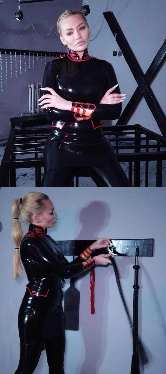 [W’sH]——Olivia——黑胶衣——胶衣女王在地牢等你！ Olivia——黑胶衣——胶衣女王在地牢等你！<br><br><br>注：<br>W’sH 工作室<br>专注于zentai、紧身衣、spandex、丝滑光泽衣物、乳胶、睡袋、捆绑、锁链……等一系列恋物拍摄。<br>清一色欧美模特，高颜值，好身材。<br>单女、女女、三女应有尽有，各种玩法层出不穷。<br>拍摄手法极具艺术性，作品极具收藏价值。<br><br>重要通知：<br>俄罗斯那边嫌我在这里搞的太便宜了，今年要求我必须按照C4S的官方价格来定价。<br>不过每部新作品，我会悄咪咪操作一下给大家整上折扣，大家有看好的视频就抓紧冲哈。