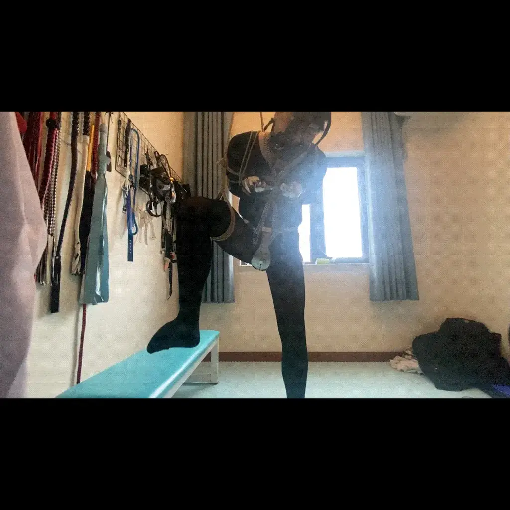 被姐姐调教--单腿吊缚 约拍订拍（男生 女生 CD均可）<br>女生联系QQ：2642681502（男生CD勿加）<br>男生联系QQ：2893924749