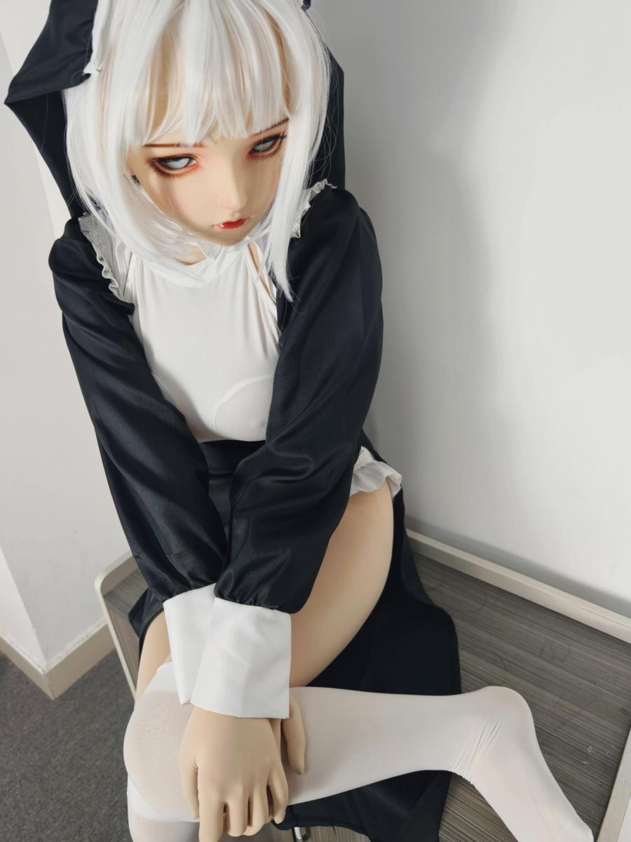 【黎梦的kigurumi】我的真人娃娃 黎梦要好好服侍主人，听说这几天主人心情不太好，不知道我这样做主人会不会开心一点，如果主人愿意黎梦可以一辈子变成娃娃服侍主人！<br>【网盘文件先下载到电脑，解压得出的文件后续名zzz修改为MP4】