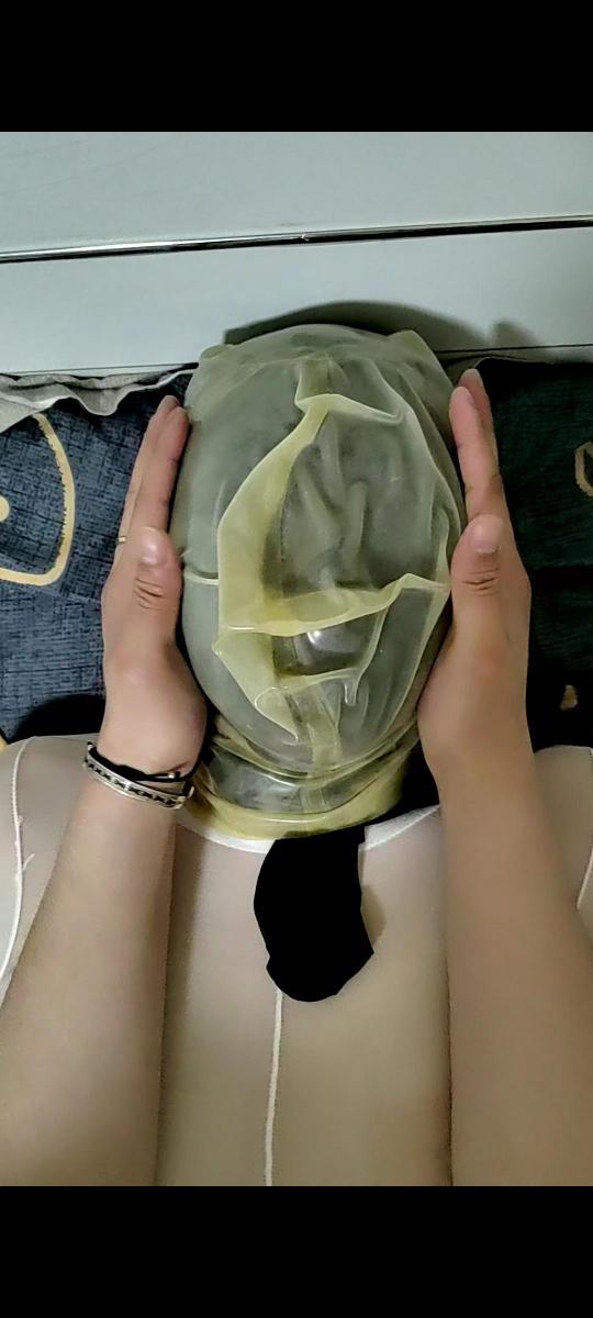喜欢呼吸的丝袜全包小狗子 全包头套，丝袜全包，丝袜木乃伊，打屁股，强高，[X_X]，跳弹，内置，放置，小骚狗已经很久没有体验过呼吸的快乐了呀，既然想就给她安排一下呗，不过说到底还是我喜欢，嘿嘿，最后的时候小骚狗都颤抖了呢，可能是我进一步压缩她的呼吸空间了吧谁知道呢