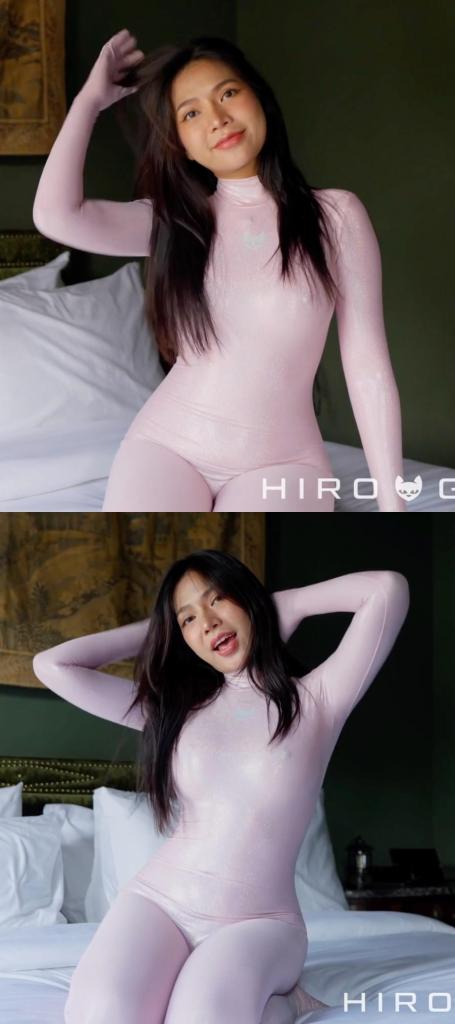 2023-12-26 Momoe in Sparkle Metallic Catsuit 攒了半年的Hiro Gato系列，这几天集中更一下，让大家久等了。<br>期间会刷屏，给大家造成的不便请谅解。<br><br>宝藏写真系列，专拍 zentai   体操服   丝袜。<br>衣服材质棒，拍摄的手法干净清爽，出镜的女孩们都超级赞。<br>赏心悦目的同时，又可以当成L管神片来用。<br>整个系列很具有收藏意义，欢迎大家挑喜欢的冲起。<br><br>强推Rei和Muay这两位模特。<br>Rei很甜很灵动，Rei的体操服 丝袜是一绝。<br>Muay很御身材好，Muay的zentai是一绝。<br><br>又新增了两个整容骚货Kaew和Baiploo<br>Kaew是典型的高冷骚脸，Baiploo是狐媚子邪魅型的。<br><br><br>说明：<br>这个系列的视频，是网站加密嵌入式的，搞起来费时费力。<br>每部固定两钻收个辛苦钱，基本上也就回个本。<br>还请大家多多理解，多多支持，感激不尽。