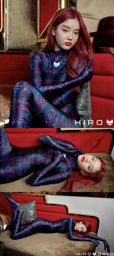 2024-02-13 Taengmo in Cybergeisha Catsuit 攒了半年的Hiro Gato系列，这几天集中更一下，让大家久等了。<br>期间会刷屏，给大家造成的不便请谅解。<br><br>宝藏写真系列，专拍 zentai   体操服   丝袜。<br>衣服材质棒，拍摄的手法干净清爽，出镜的女孩们都超级赞。<br>赏心悦目的同时，又可以当成L管神片来用。<br>整个系列很具有收藏意义，欢迎大家挑喜欢的冲起。<br><br>强推Rei和Muay这两位模特。<br>Rei很甜很灵动，Rei的体操服 丝袜是一绝。<br>Muay很御身材好，Muay的zentai是一绝。<br><br>又新增了两个整容骚货Kaew和Baiploo<br>Kaew是典型的高冷骚脸，Baiploo是狐媚子邪魅型的。<br><br><br>说明：<br>这个系列的视频，是网站加密嵌入式的，搞起来费时费力。<br>每部固定两钻收个辛苦钱，基本上也就回个本。<br>还请大家多多理解，多多支持，感激不尽。