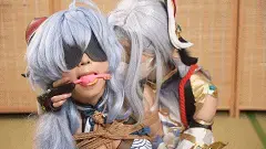 象人定拍-嗷嗷&小0-双人cos申鹤&甘雨，原！1H微剧情 4K收藏版！ 申鹤（嗷嗷）得知甘雨（小0）要和旅行者相约出去玩<br>嫉妒的她就把甘雨迷晕，绑起来让她没办法出门，自己就可以代替她了<br>（龟甲缚打底。上身日式后高手，双脚是折腿缚）<br>简单玩弄了甘雨一会之后，就去换衣服了，谁知回来就被挣脱的甘雨制伏<br>碰巧旅行者来到了这里，于是。。。<br>结束后有简单采访和彩蛋<br>因为文件很大，站内上传的是1080低码率（2.94G）<br>网盘中存有1080低码率（2.94G）高码率（4.68G）和4K60帧（8.90G）三个版本，看需求下载！<br>——————————————————————————————————————————————<br>因为百度云经常和谐，所以尝试双层解压，<br>解压密码：xiangren123 第一次解压文件后缀改为zip，<br>原密码再次解压以后，把后缀改成mp4 即可观看<br>切勿在百度云中直接观看，容易被和谐!!!!!<br>线上定拍线下约拍。<br>QQ：192370054（注明来意）