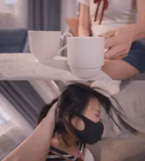 【悠米】定拍作品《JK少女》第三集 视频简介：<br>洗漱完毕，男老师上门家访，却心怀不轨，学生上楼拿资料的间隙把水杯里下了迷药，学生没有防备地喝了下去，然后晕了过去，接着开始上下其手一边摸一边上下捏揉，最后驷马绑起来开始玩弄……<br><br>原味、定拍QQ：3789676190<br>解压密码：youmi<br>解压以后，记得把文件后缀名改成mp4