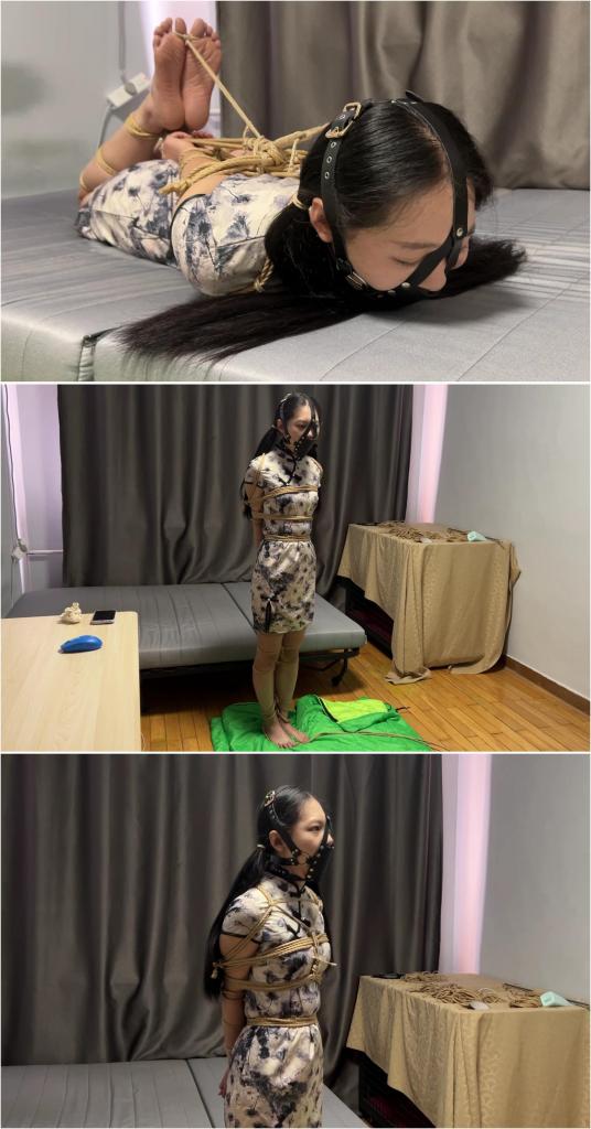 玩奴原创之super老哥真实定拍假装外出放置，裸足绑脚趾旗袍妹妹直臂驷马，马具口球堵嘴！交流购约绑教程请加1152327635。 解压密码<span style='color:#b0b0b0;'>[隐藏文字，购买后可见]</span>感谢各位同好的支持！本次带来的是super老哥的定拍，仅来试绑一次的非常稀有的可爱妹妹来找博主体验，正好把老哥的定拍安排上吧，裸足绑脚趾旗袍带马具口罩口球堵嘴。真实假装外出的放置，妹子受不了太紧嘴被堵死不停的干呕，绑的也是很紧不停的挣扎打算挣脱失败，玩就玩一个真实吧，敬请欣赏！<br>另外为了方便各位同好约绑，博主最近推出了一个非常详细的约绑教程。里面有非常详细的从零基础开始教大家如何认识妹子，如何与妹子沟通等等。非常的实用，有兴趣的各位同好加1152327635咨询，备用805351328。<br>最近有人举报抄袭博主的出现，其实博主早就知道了，请大家多观看对方的作品就懂了，就这么几个妹子来回演就能教大家吗？提醒各位不要上当！顺便提醒下这个抄袭的人，自己都做不好的事情还要教别人不可笑吗？请尊重一下各位需要帮助的同好！<br>目前博主已经出了五个系列，分别是绝对真实调教系列，真实约拍系列，口水囚徒系列，紧缚实验室系列，美人小舔犬系列以及最新出的高颜值系列都非常精彩，各种元素满满，希望各位同好多多支持！<br>推特可以关注浅神。本频道提倡健康积极的绳艺亚文化，目的是给生活增添一些情趣，谢谢大家。备用联系方式qq805351328。<br>下载操作：<br>1、电脑下载<br>2、解压<br>3、将压缩包内文件重命名后缀加.mp4或直接用播放器打开。<br><br>