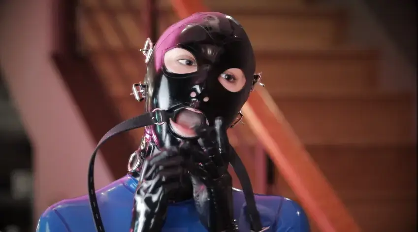 Gag Tryouts reflectivedesire-Gag Tryouts-Opal Snow<br>乳胶、全包头套、堵嘴、口球、拘束、[X_X]、调教