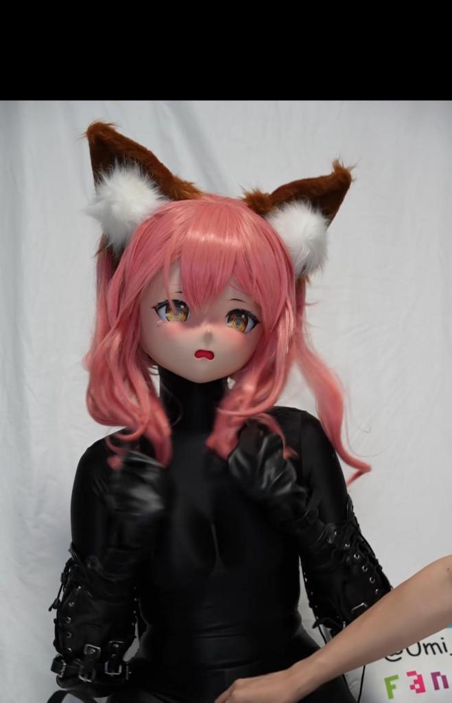 NO.40 作者：<span style='color:#b0b0b0;'>[隐藏文字，购买后可见]</span><br>K9~umi<br>umi穿上了k9套装然后被调教了?<br>可爱捏<br>自购
