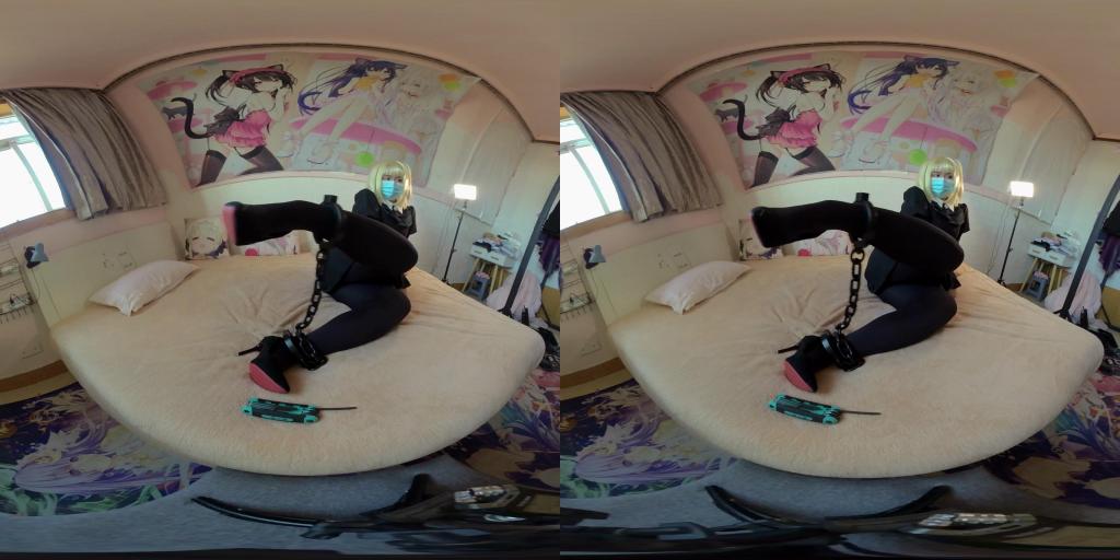 魔法摄影工坊--【黑丝高跟少女镣铐自缚】180VR片源 少有的VR镣铐片 由于一直找不到模特 随手找了个妹子拍的实验品(VR) 虽然清晰度不如普通拍摄但是立体效果与临场感是普通相机拍不出的.<br><br>由于是VR片源,最少需要手机用VR播放器来进行观看 推荐使用VR头显/VR一体机观看可获得最佳体验.<br><br>使用VR相机拍摄 视频格式为左右双眼3D 180左右平面 