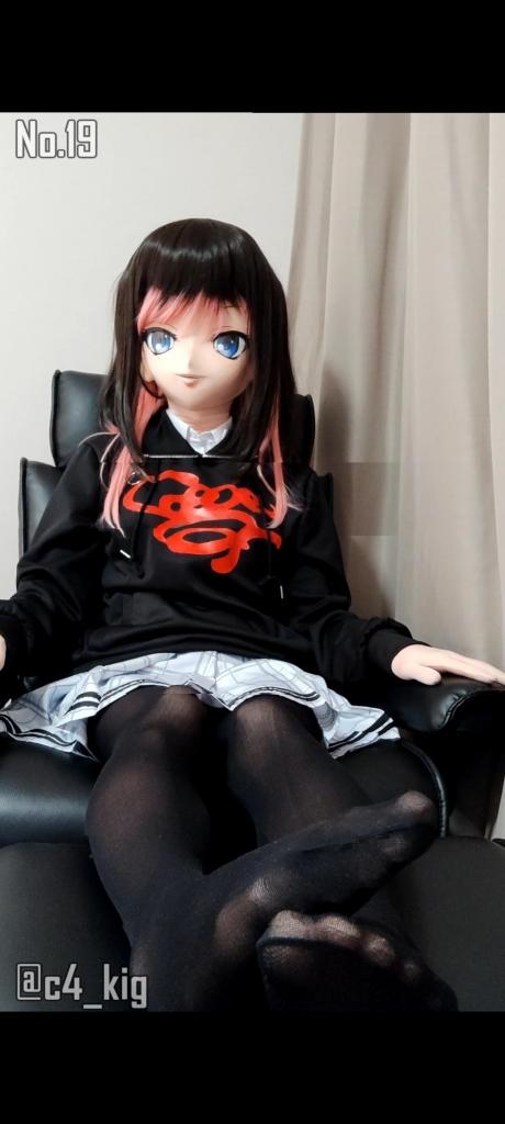 c4 kigurumi 019 作者：<span style='color:#b0b0b0;'>[隐藏文字，购买后可见]</span><br>着ぐるみ コスプレ ふたなり 女装 男の娘<br>制服 布棒 手コキ 電マ オナニー<br>可爱的kig小男娘的自我安慰，喘息声可爱呢<br>fantia自购