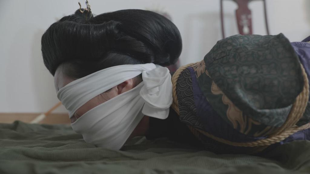 红鲤鱼作品《黑神话悟空之停止挣扎的四妹上集》，炼丹之前必需让被炼的妖精看不见，叫不出，动弹不得！         蜘蛛精四妹被鹤仙人抓走炼仙丹去了，可是，如果直接炼，妖精会拼死抵抗，不但炼不化，还可能像孙悟空当年那样<br>推翻丹炉，所以必须把妖精绑起来，蒙眼堵嘴让她放弃挣扎才可以。<br><br>       首选下载：视频库【支持直接在线观看，在视频下方直接按清晰度下载，画质和微云下载一样，永不失效，非常推荐】<br><br>       备选下载：已经放弃百云改用微云链接，画质和视频库相同，只作为备份使用，并不推荐，解压密码：<span style='color:#b0b0b0;'>[隐藏文字，购买后可见]</span><br>