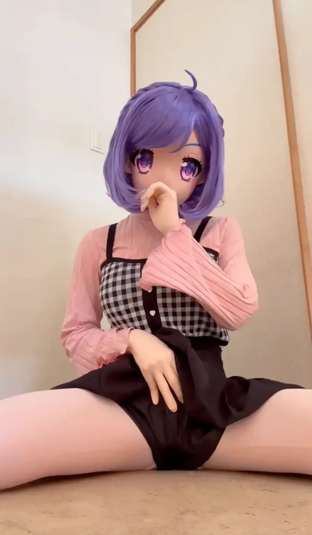 #26 ひよりちゃん 私服でM字開脚オナニー 作者：ちよにやちよに (ちよ)<br>今回は私服でオナニーする動画となります。<br>徐々に興奮して服を脱いだり、さわさわして声が漏れてしまっているところをお楽しみください。<br>