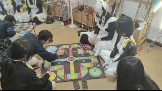 小男娘的黑暗游戏 【球球工作室】原创系列，小男娘的黑暗游戏，飞行棋规则，胜者为寇败者为寇，败者会更惨？