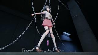 “最近通道里经常有坏人……”“好啦我知道啦，又要用我做诱饵是吧。不过这样我不危险嘛？”“没关系啦，有人来摸你的话我们就给镣铐通上高压电，就可以把他电晕啦。”“也对……嗯？那我怎么办？”“……诶嘿♡”“ 碧碧 @Zeunders