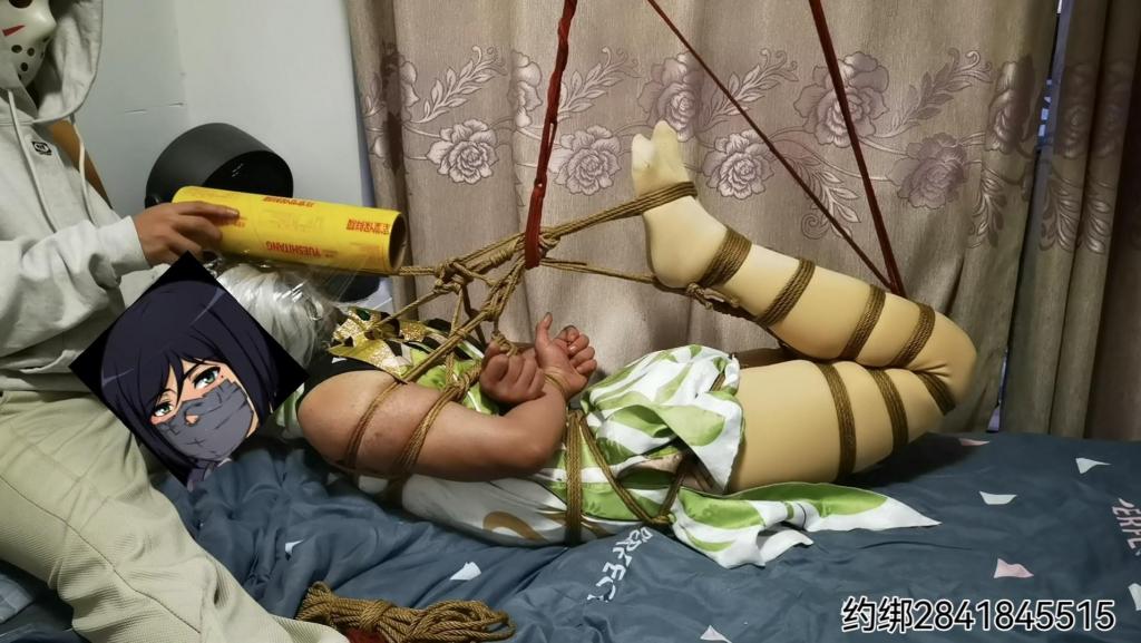 小草神痛苦的驷马 可爱的m路过九江来我出租屋简单玩了一下，好久没有学习新的花样绑法了好希望有一个陪练随时到的那种<br>约绑交友<br>2841845515