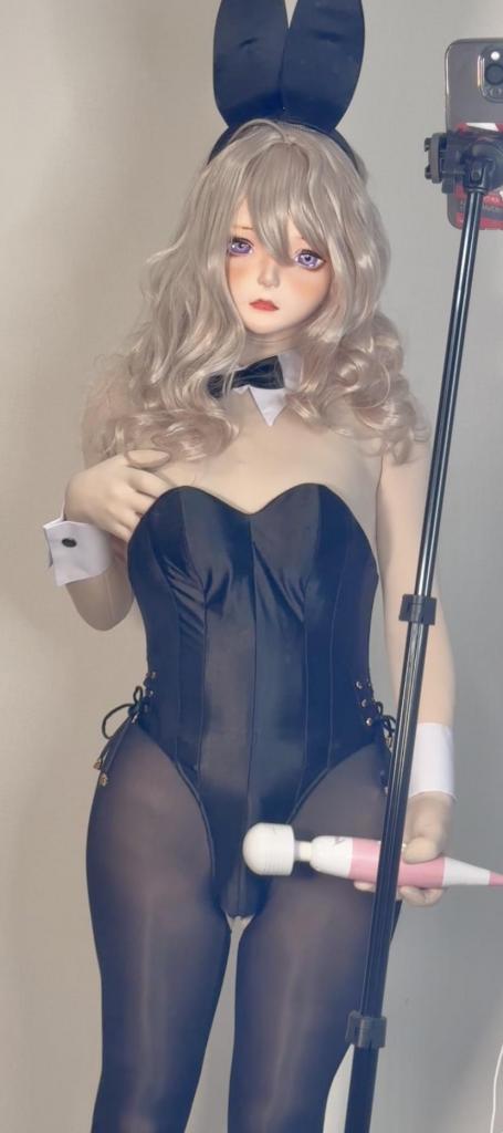 バニー着ぐるみさん、よく見たらちんぽ生えてた 高叉连体衣黑丝兔女郎骚娃娃，先是用快乐棒强高自虐，随后自撸糕潮。<br><br><span style='color:#b0b0b0;'>[隐藏文字，购买后可见]</span>