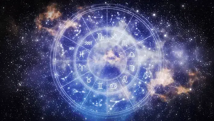 【半岛束艺台】【全员】YT2696 蛇夫座传说 ◀蛇夫座：黄道星座之一，没错，它是黄道星座，阿斯克勒庇俄斯（Asclepius），医学之神，世卫组织的标志就是他的手杖，阿波罗和科洛尼斯之子。当科洛尼斯被金鸟害死时蛇夫曾尝试使她复活，后来被脾气爆燥的冥王哈迪斯知道了，认为他违背天条，于是用天雷将阿斯克勒庇俄斯击毙。宙斯将他加入了星座，就这样子蛇夫座诞生了。他行为高尚，以自己的医术治愈所有受伤的人，将人们从病痛中救赎，甚至可以起死回生，不知不觉间便被世人称呼为神。日久天长，蛇夫座认为自己足以与神并列，但当他真正企图从人进一步变为神的时候，这种挑战神明权限的举动激怒了诸神，蛇夫座被逐出圣域，甚至连他的存在也消失，他所代表的黄金星座也一并抹除。<br>   时光飞逝，岁月流转，转眼间来到了2025年——中国蛇年，神秘的东方力量削弱了奥利匹斯诸神的封印，蛇夫座再临人间，一个巨大的阴谋笼罩着大地，被神选中的十二星座女孩将接连遭遇蛇夫的诅咒，她们纯洁的小宇宙将是蛇夫座获得永生的能量源泉。<br>◀  2025蛇年核福利第二弹必是蛇缚大合集：<br>   YT059 海语情趣内衣 蛇缚后高手，又现标志性狂笑<br>   YT190 桃子栏杆蛇缚禁锢TK，一种要痒死的感觉<br>   YT267 海语蛇缚半吊，哭声震天<br>   YT303 绳艺临时工：葡萄超紧蛇缚夏日酣睡<br>   YT304 绳艺临时工：葡萄蛇缚蹦跳求救<br>   YT372 致敬sosmm经典细绳蛇缚<br>   YT471 诺米人肉文胸蛇缚待蹂躏<br>   YT540 不来一次蛇缚对不起这名字：小蛇紧缚TK到快Orgasm<br>   YT580 诺米沙滩帐篷蛇缚供游人欣赏 上<br>   YT581 诺米沙滩帐篷蛇缚供游人欣赏 下<br>   YT693 新模拉丁试镜即上大型蛇缚TK伺候<br>   YT731 拉丁蛇缚悬吊 蹦跶表演慰问园艺工人<br>   YT785 能在蛇缚状态下睡着的人只有海语<br>   YT1022 长裙下的蛇缚<br>   YT1069 美国定拍：佐伊惊艳旗袍木凳蛇缚，哭得邻居差点报警<br>   YT1646 波雅放置三部曲之蛇缚暗影<br>   YT1832 岛教2022第十二课：日式凌乱蛇缚<br>   YT1959 韩国定拍：一条蛇的两种姿势<br>   YT1960 韩国定拍：佐伊版一条蛇的两种姿势 上<br>   YT1961 韩国定拍：佐伊版一条蛇的两种姿势 下<br>◀  核福利与本体同属一个网盘链接（再次强调是网盘链接，每年都有大量某狐用户不看说明书），凡遇名为《蛇的故事》的文件，均添加后缀名.rar并无限解压直至解压出上述内容，并修改后缀名为.mp4，所有压缩包密码均为peninsula2018<br><br>㊙【解压密码】peninsula2018,修改后缀名mp4,勿在线解压和观看<br><br>➡【半岛束艺台】不做精品只做生活，用镜头记录真实绳艺，纯净捆绑，健康游戏！为每一个热爱捆绑的朋友展示最纯粹的绳艺，为每一个顾客用心打造属于您的专属作品。<br>✅主页:https://linzijun.app/@BDTV<br>✅微信:peninsulastudio<br>✅QQ:2245148409<br>✅推:@PENINSULABDTV6<br>✅官方用绳:https://sm3guoji.taobao.com/<br>业务咨询秒回，闲聊看心情，色情勿扰。
