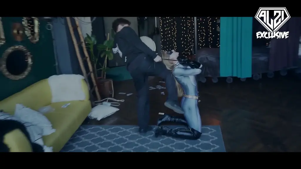 A-Girl Episode 1 Alternate Ending A-Girl defeated by her enemy <span style='color:#b0b0b0;'>[隐藏文字，购买后可见]</span>