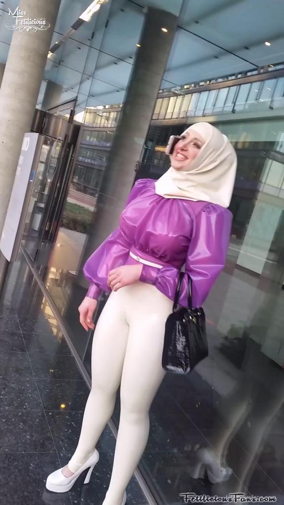 Latex hijab shoot Latex hijab shoot<br>Latex hijab shoot with Sebastian Cauchos in Amsterdam (2018). Wearing latex the whole day long!