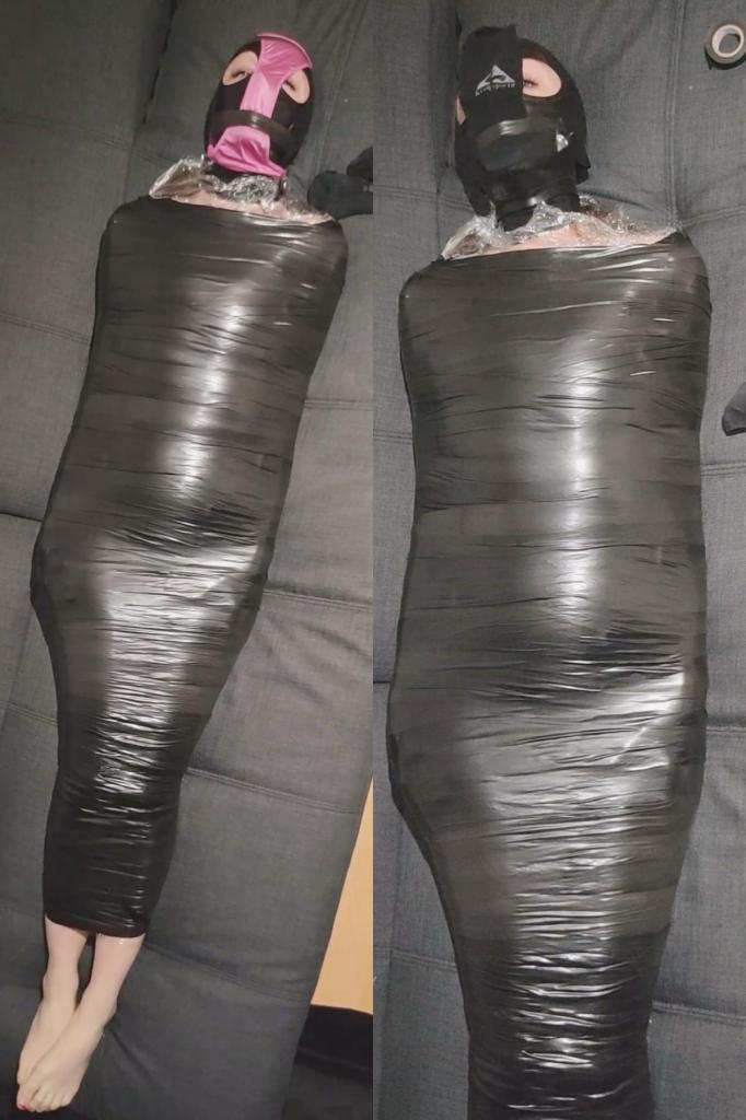 JuliaJulia mummified gagging panties 朱莉娅被用玻璃纸绑成木乃伊，然后用黑色胶带封住嘴，然后把嘴塞住，呼吸着那些脏袜子，然后你的口塞被换成了你的内裤，她整天都穿着内裤，别忘了她还有一个他谈到的振动器Julia gets mummified with cellophane then with big black tape then gagged and breathing in those dirty socks then your gag was swapped with your panties which she wore all day not forgetting she has a vibrator which he talked about