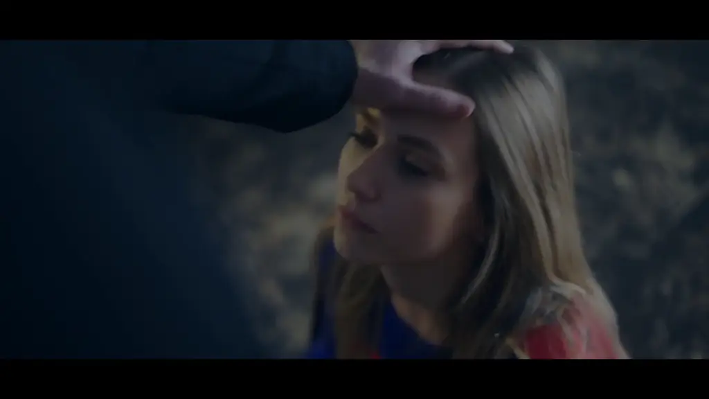 R-Girl Episode 1 Alternate Ending R-Girl defeated by her enemy <span style='color:#b0b0b0;'>[隐藏文字，购买后可见]</span>