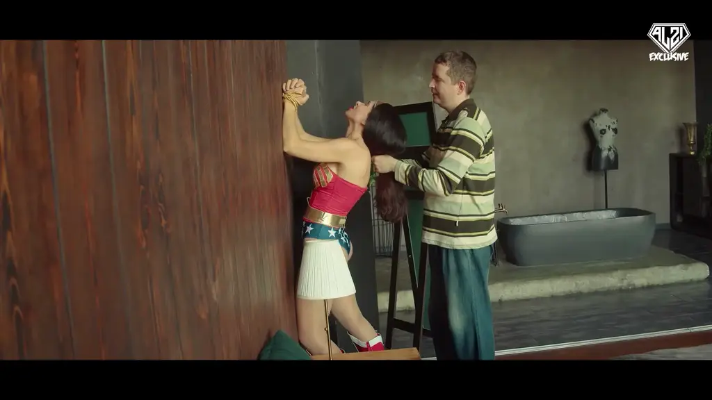 W Woman Old Enemy W Woman superheroine defeated by her enemy <span style='color:#b0b0b0;'>[隐藏文字，购买后可见]</span>