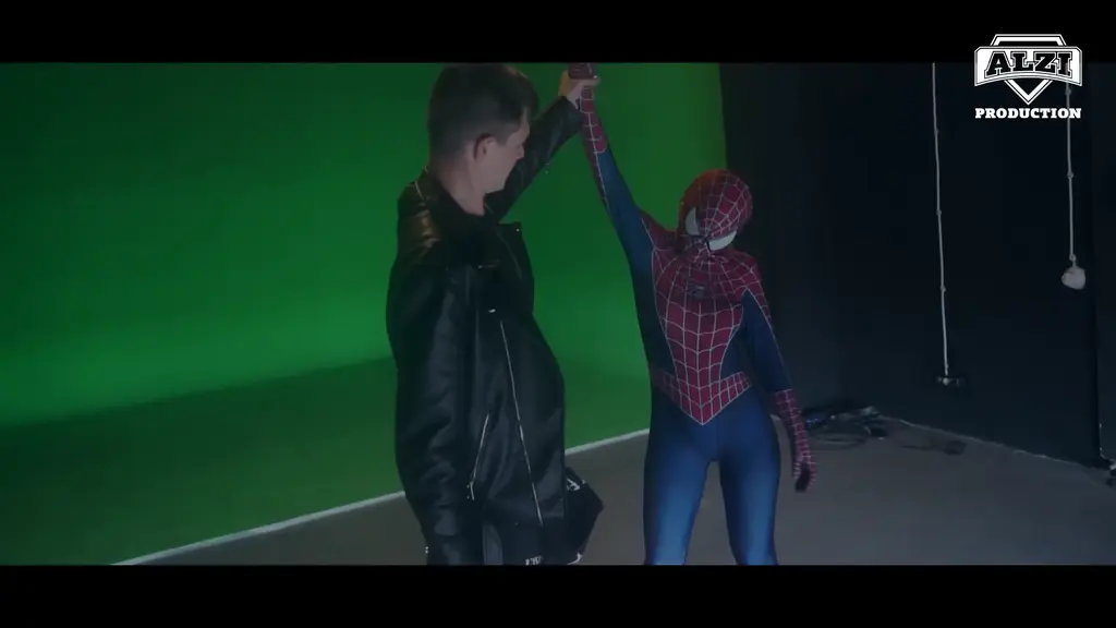 Spider G S3 Episode 1 Alternate Ending Superheroine Spider G, defeated and unmasked by her enemy <span style='color:#b0b0b0;'>[隐藏文字，购买后可见]</span>