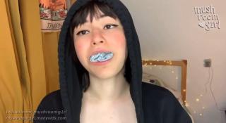 Mushroom girl tape gag test A somewhat short, but somewhat entertaining video where this girl tests with duct tape how much tape she needs to not hear her voice. 