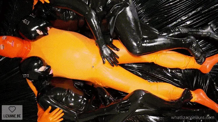00286 - Daydreams Daydream, I feel a sleep amid the latex<br>For a couple of minutes, on a beautiful day