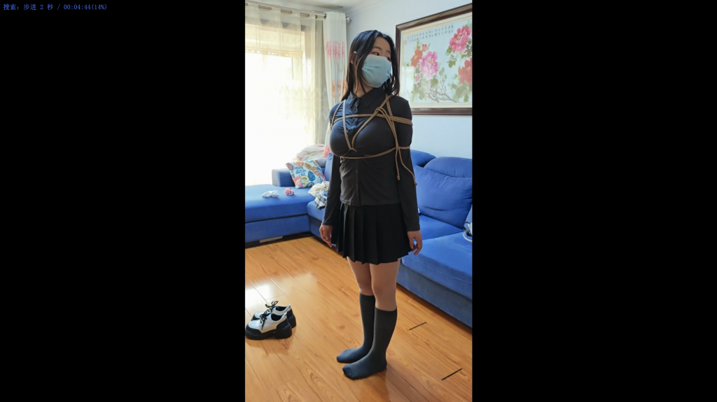 【墨色】[X_X]抖m婷婷试拍 婷婷之前的一次拍摄，超大胸围加上抖m的性格真的很经典。 深色系jk，灰色长筒袜，聊天内容包括对绳缚和小圈的看法，以及婷婷之前的约现经历等。<br>定拍价格实惠 赠送内容多 联系qq:1986240509